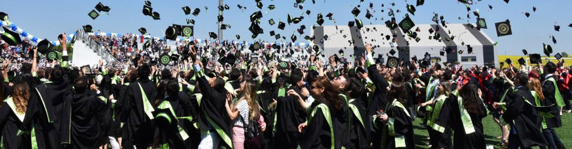 Mezuniyet töreninde büyük coşku