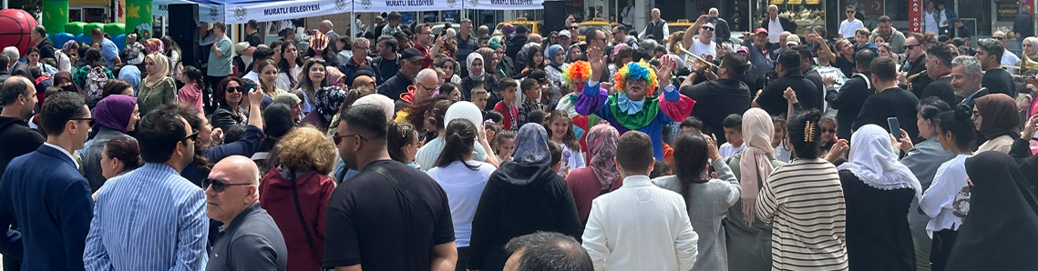 Çocuklar 23 Nisan