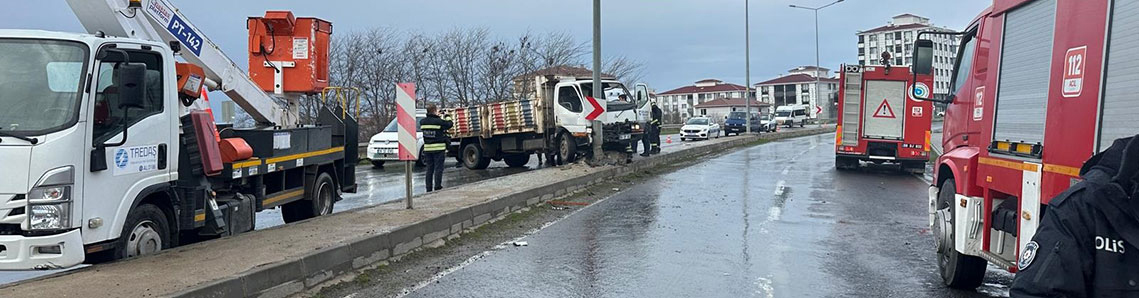 Direksiyon hakimiyetini yitirince kaza yaptı
