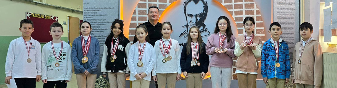 İlyas Öğretmen başarıya doymuyor