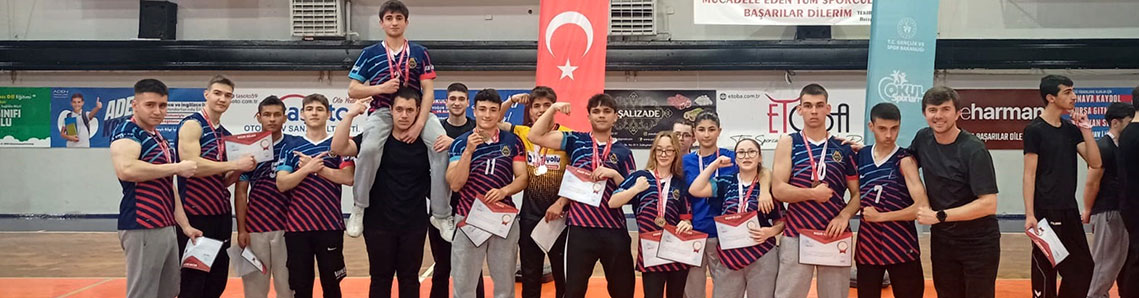 Anadolu Lisesi öğrencilerinin bileği bükülmüyor