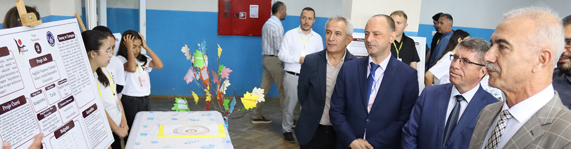 Şehit Metin Öztürk Ortaokulu Bilim Fuarı açıldı