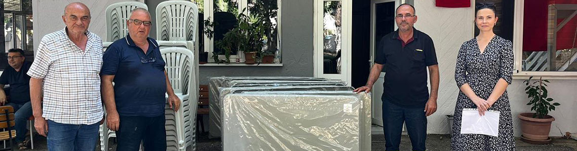 Belediyeden kırsal mahallelere masa ve sandalye desteği